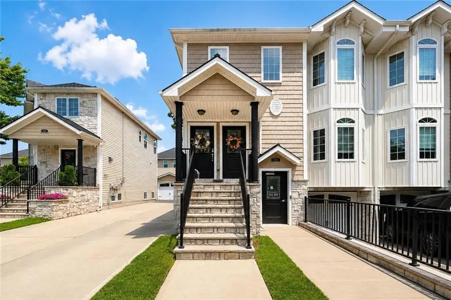 23 Wiltshire Lane, Staten Island, NY 10309 - #2