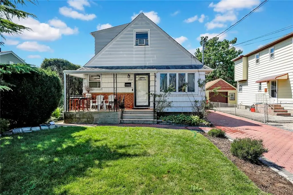 1537 Madison Street, Elmont, NY 11003 - #1