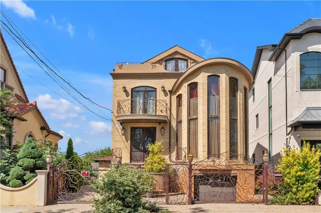 7 Whitman Drive, Brooklyn, NY 11234 - #1