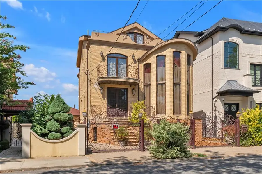 7 Whitman Drive, Brooklyn, NY 11234 - #2