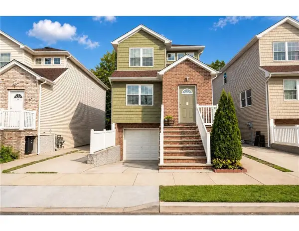 36 Riverside Lane, State Island, NY 10302