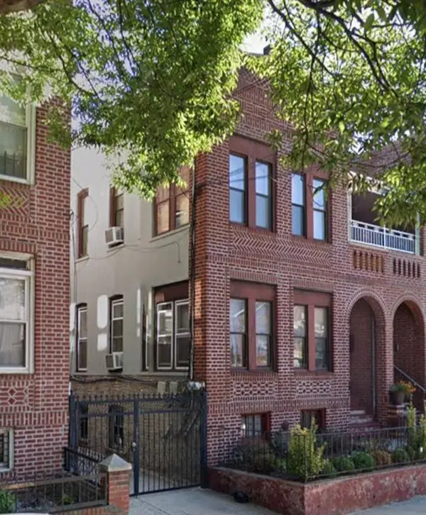 245 East 52nd Street, Brooklyn, NY 11203