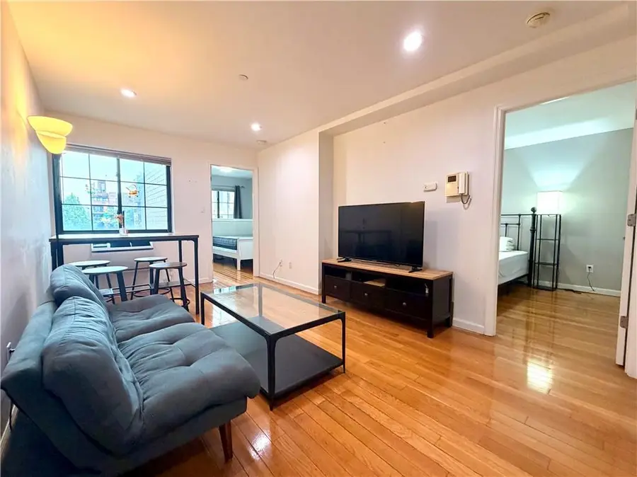 144-85 Roosevelt Avenue #3E, Flushing, NY 11354 - #3