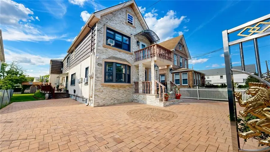3985 Victory Boulevard, Staten Island, NY 10314 - #3