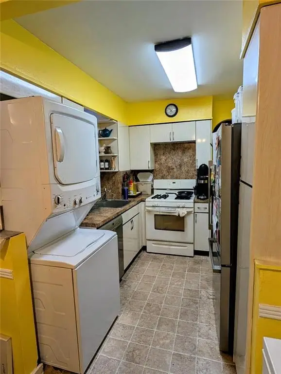 2722 East 28th Street, Brooklyn, NY 11235 - #3