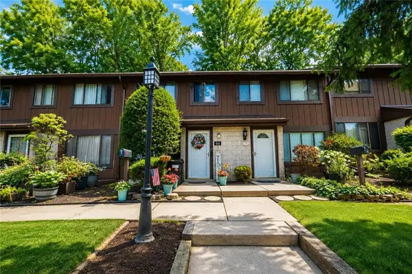60 Stone Lane #107E, Staten  Island, NY 10314