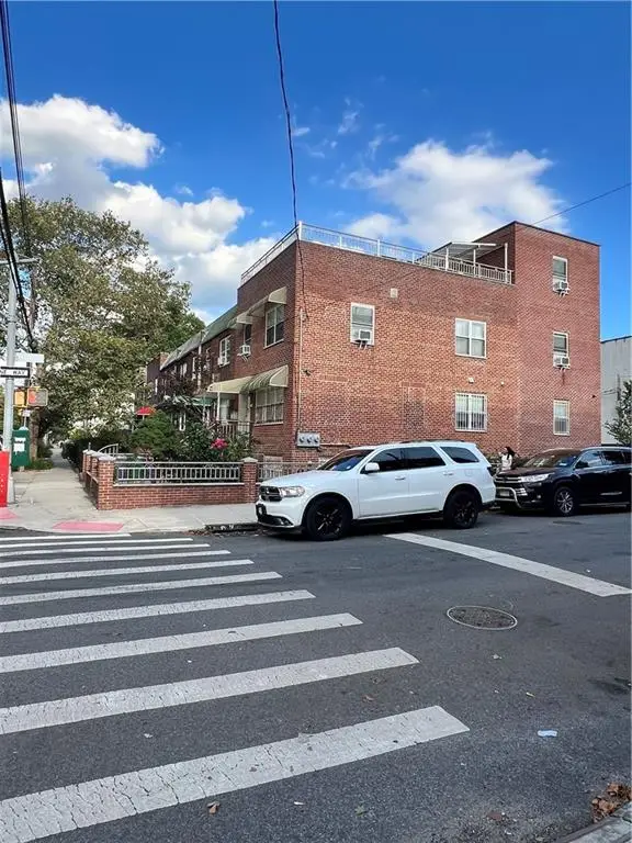 220 Avenue T, Brooklyn, NY 11223 - #3