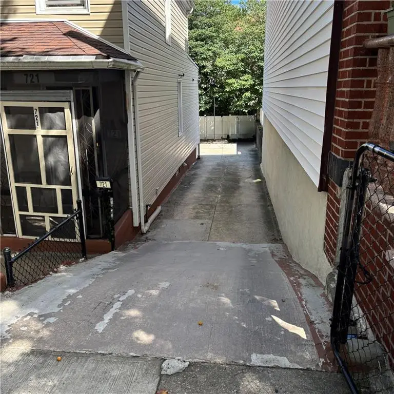 721 East 99th Street, Brooklyn, NY 11236 - #3