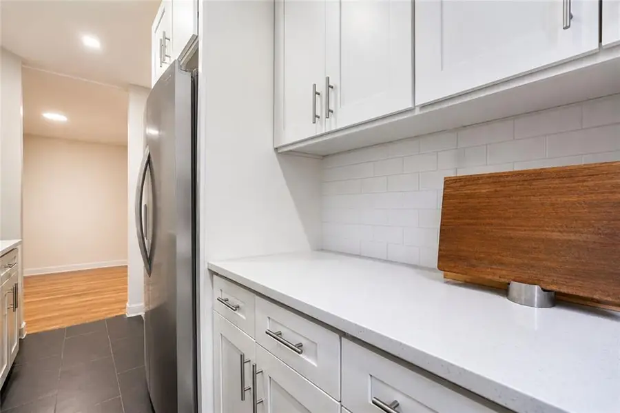 9040 Fort Hamilton Parkway #6c, Brooklyn, NY 11209 - #3