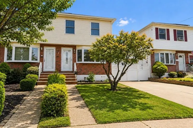 221 Abingdon Avenue, Staten Island, NY 10308 - #1