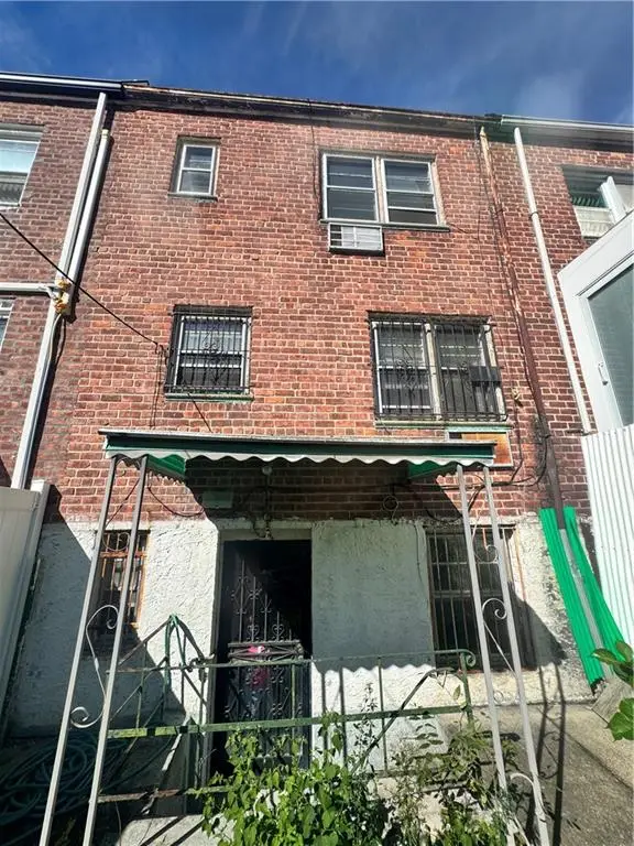 715 Hemlock Street, Brooklyn, NY 11208 - #3