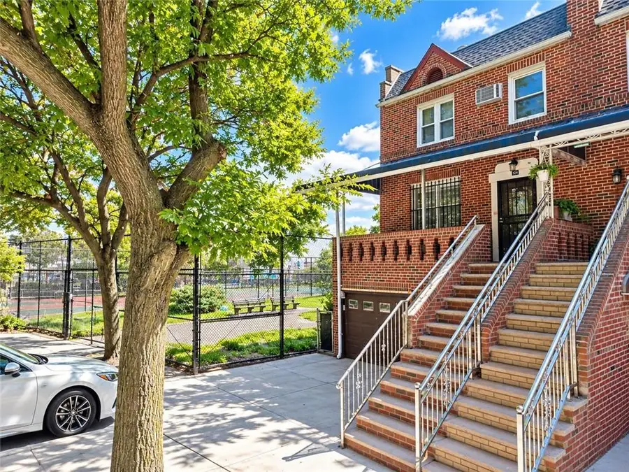 124 Brightwater Court, Brooklyn, NY 11235 - #2