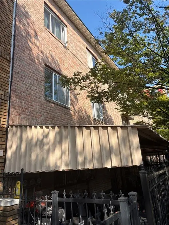 512 Sheffield Ave Avenue, Brooklyn, NY 11212 - #3