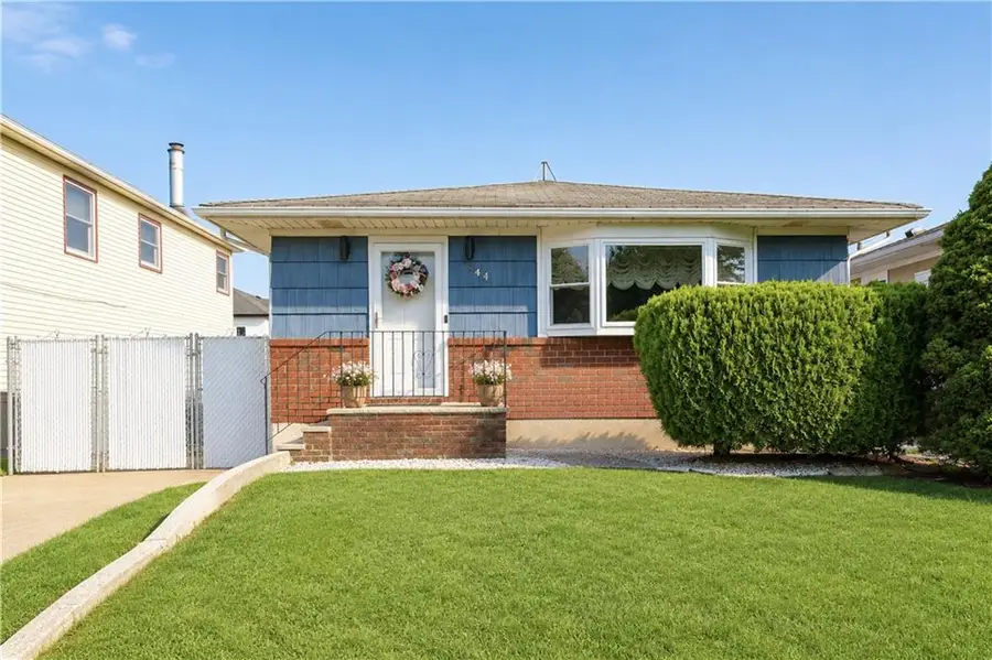 944 Rensselaer Avenue, Staten Island, NY 10309 - #2