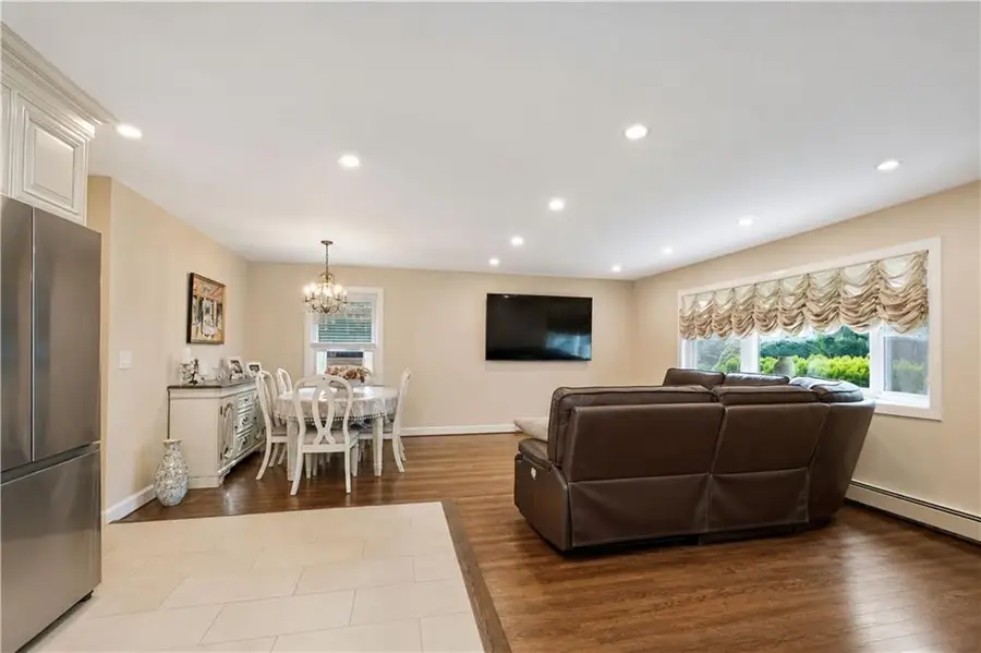 944 Rensselaer Avenue, Staten Island, NY 10309 - #3