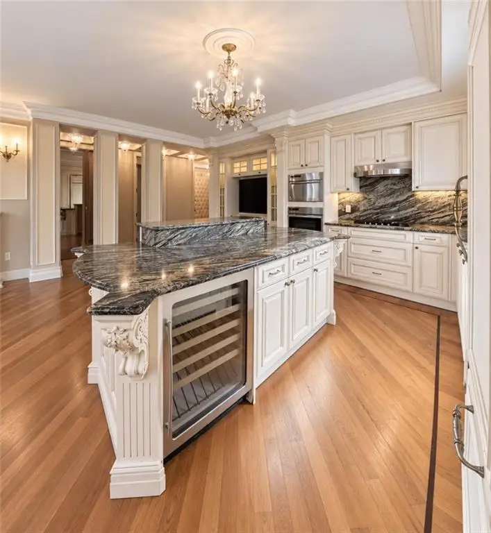 105 Oceana Avenue East #2G, Brooklyn, NY 11235 - #1
