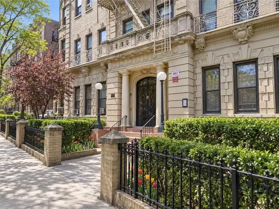 465 Eastern Parkway #U, Brooklyn, NY 11216 - #2