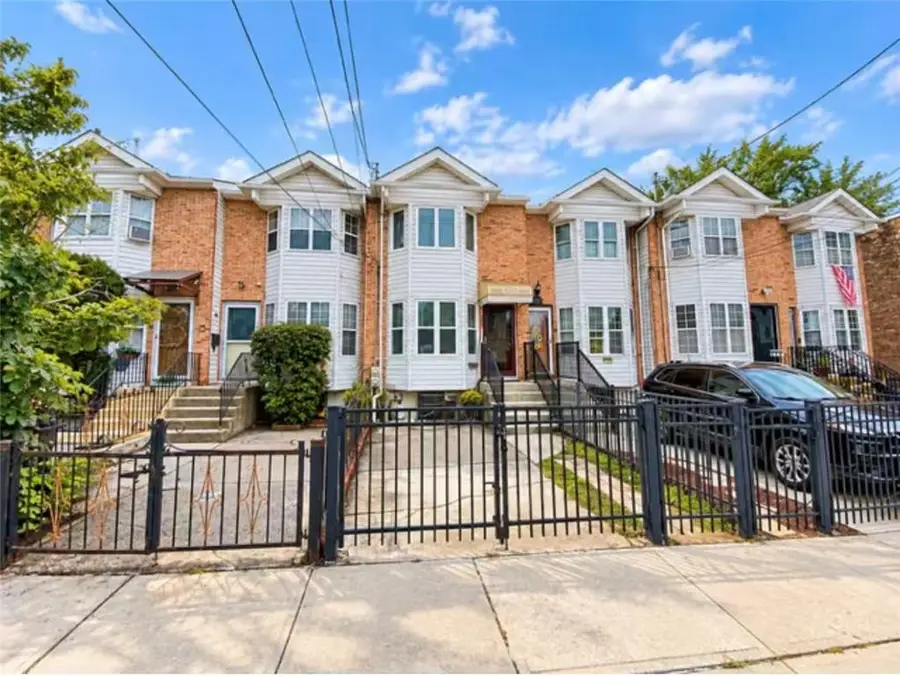 75 Saint Marys Avenue, Staten Island, NY 10305 - #2
