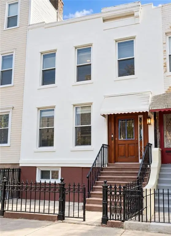 101 Ryerson Street, Brooklyn, NY 11205