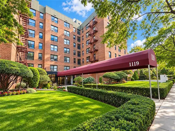 1119 Ocean Parkway #5A, Brooklyn, NY 11230