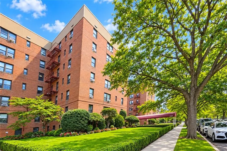 1119 Ocean Parkway #5A, Brooklyn, NY 11230 - #3