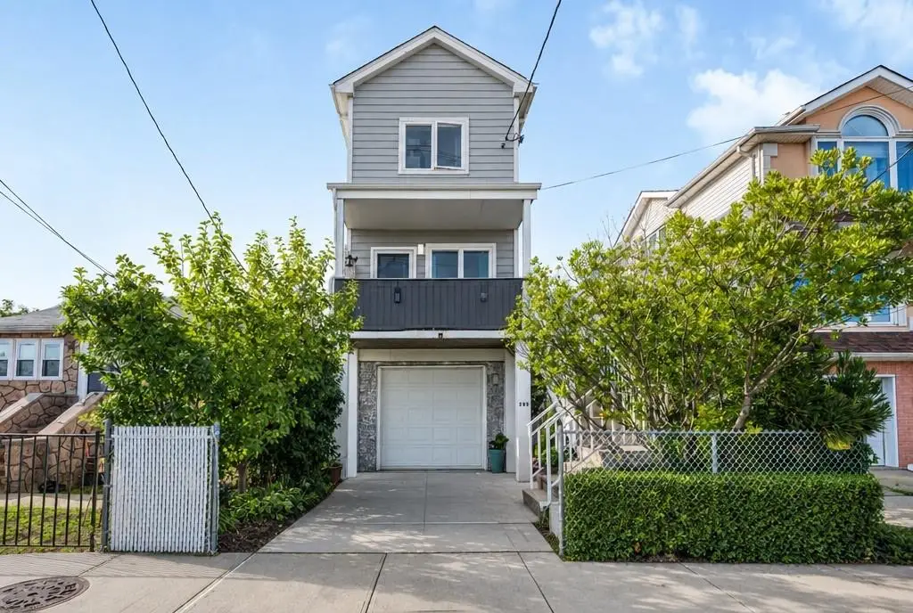203 Father Copodanno Boulevard, Staten Island, NY 10305 - #1