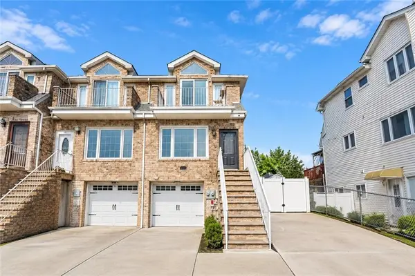 417 Father Capodanno Boulevard, Staten  Island, NY 10305