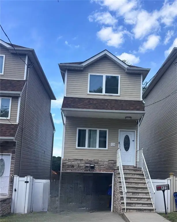 123 Hendricks Avenue, Staten Island, NY 10301 - #1