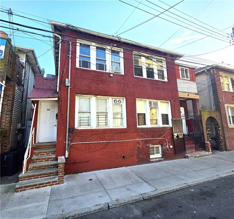 8A Brighton 10th Court, Brooklyn, NY 11235 - #2
