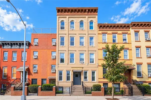 527 40th Street, Brooklyn, NY 11232