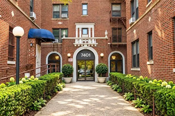 7401 4th Avenue #F2, Brooklyn, NY 11209