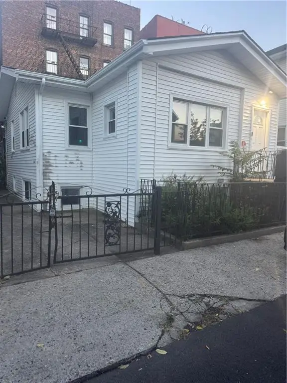 3041 Brighton 8 Street, Brooklyn, NY 11235