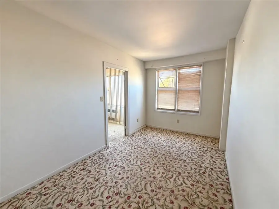370 Ocean Parkway #4D, Brooklyn, NY 11218 - #3
