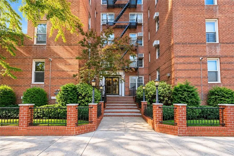 22 Webster Avenue #4F, Brooklyn, NY 11230 - #2