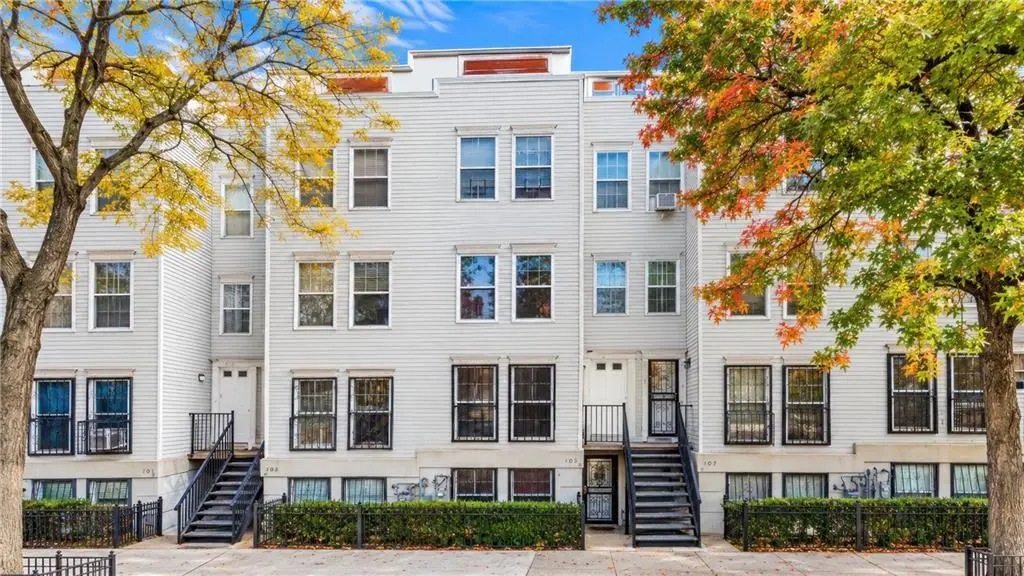 107 Vanderbilt Avenue #b, Brooklyn, NY 11205 - #1
