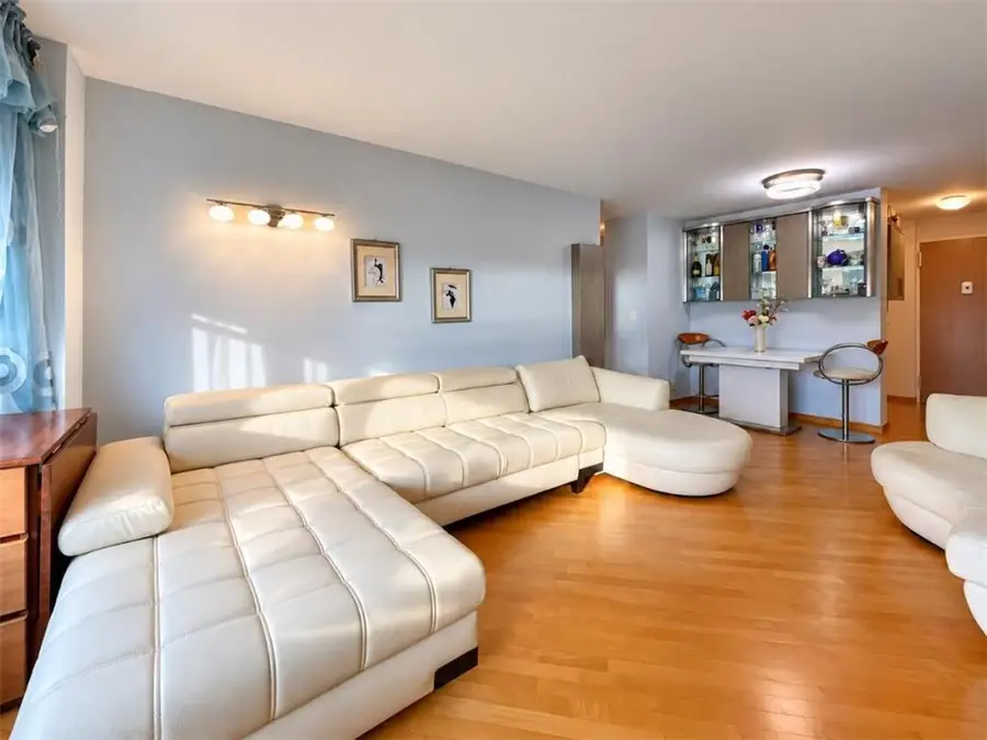 35 Seacoast Terrace #15J, Brooklyn, NY 11235 - #2
