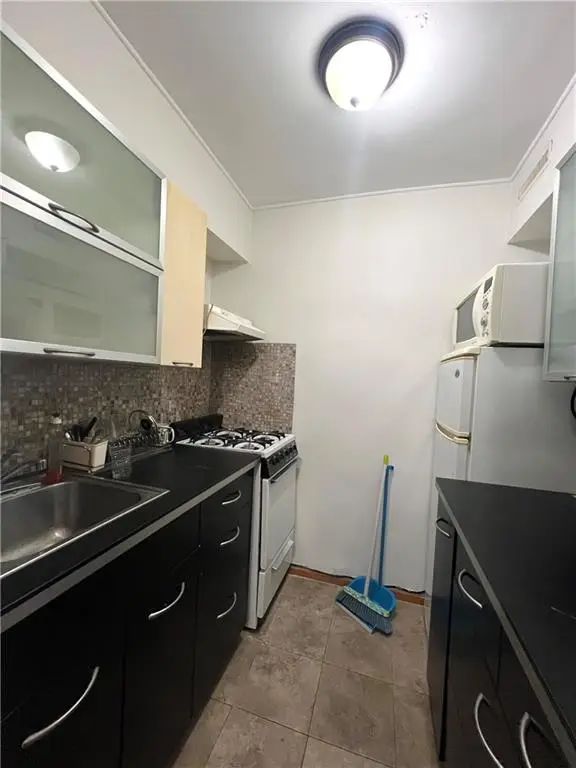 2678 Ocean Avenue #L4, Brooklyn, NY 11229 - #3