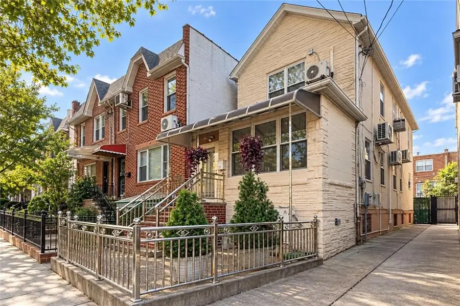 30 Bay 40th Street, Brooklyn, NY 11214 - #3