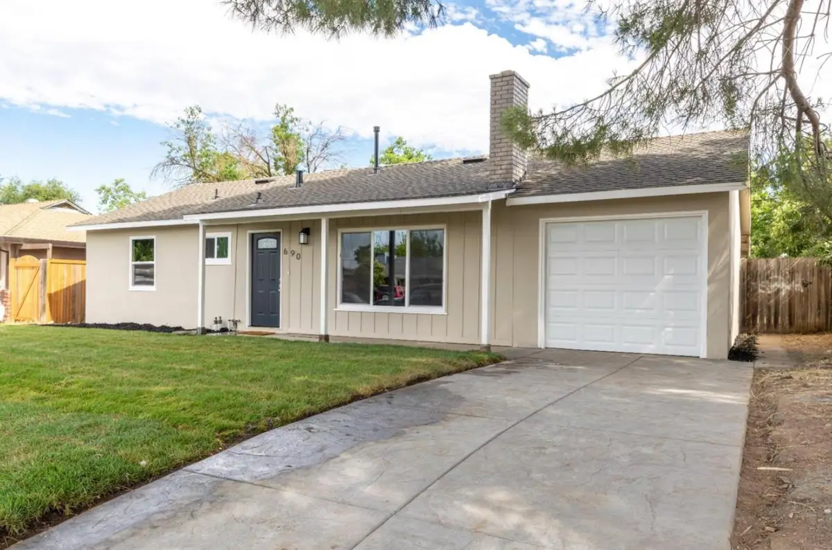 690 Acacia Avenue, Sacramento, CA 95815 - Image #1