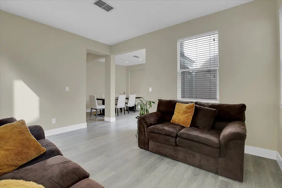 3424 Loggerhead Way, Sacramento, CA 95834 - Image #3