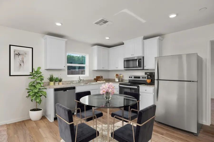 2196 Woods Drive, Linda, CA 95901 - Image #3