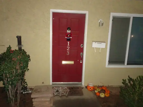 728 W Lincoln Avenue #123, Woodland, CA 95695