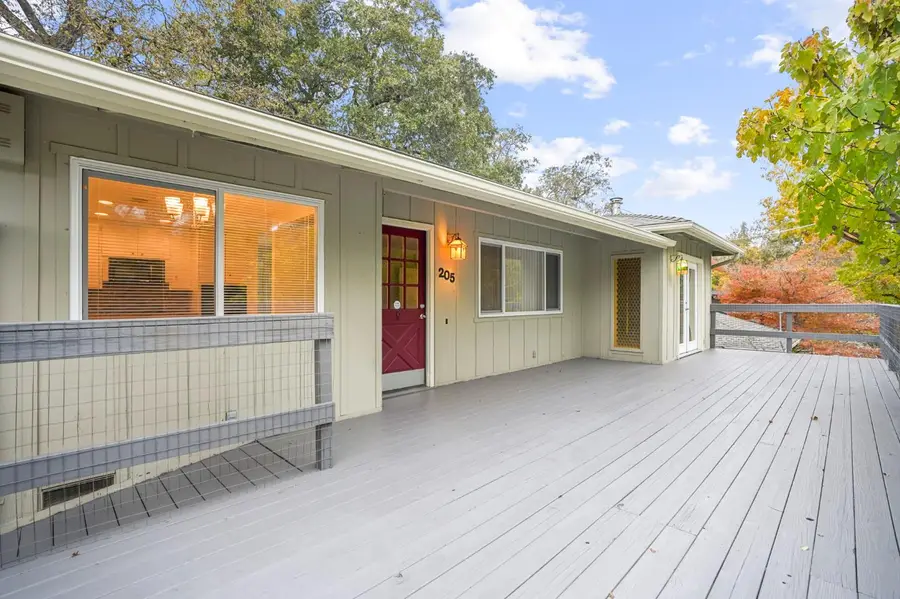 205 Loma Vista Way, Modesto, CA 95354 - Image #3