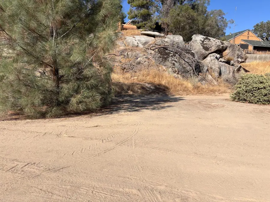 1713 S Long Hollow Ct S, Coarsegold, CA 93614 - #2