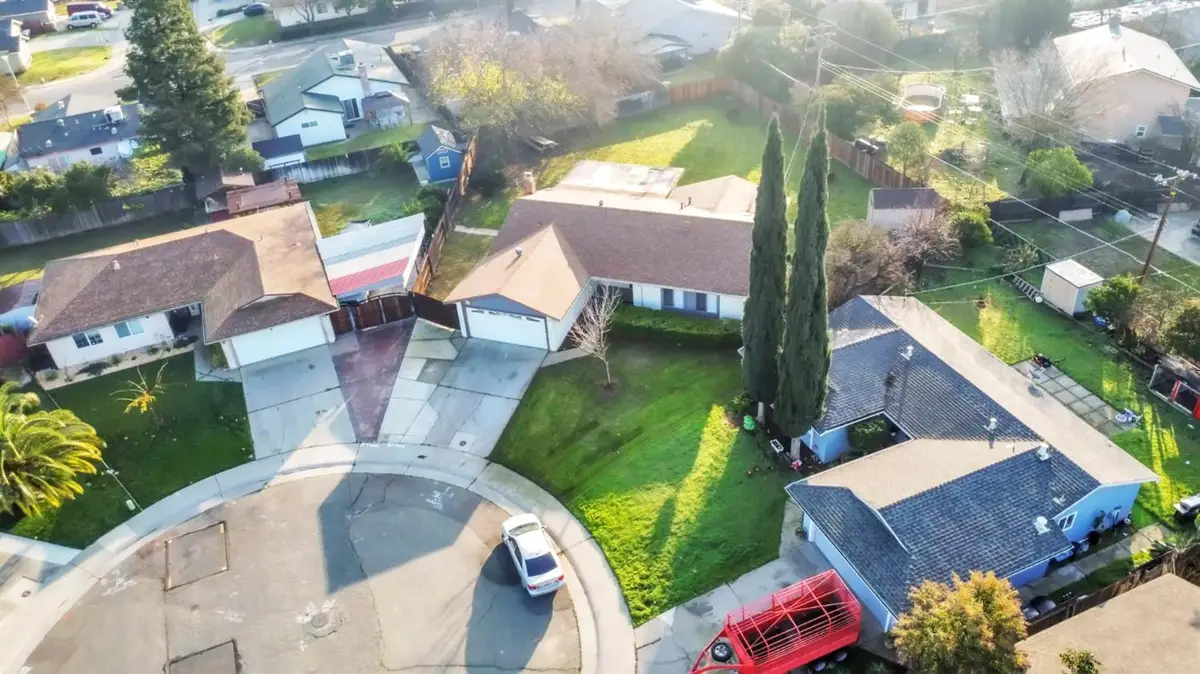 7280 Dinsmore Way, Sacramento, CA 95828 - Image #1