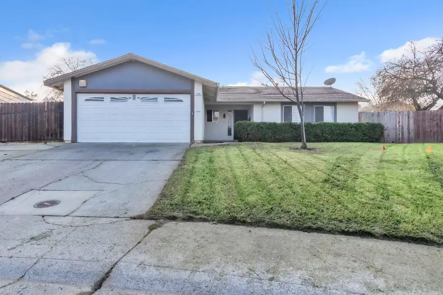 7280 Dinsmore Way, Sacramento, CA 95828 - Image #2