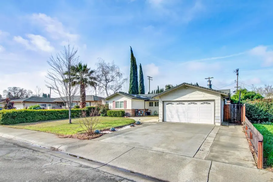 1418 Auburn Way, Woodland, CA 95695 - Image #2
