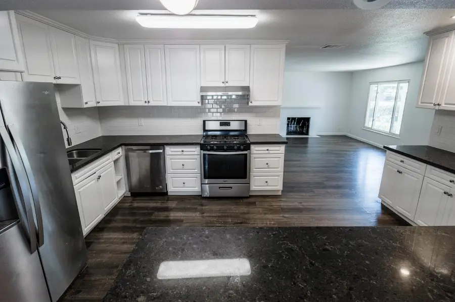 2316 W Sonoma Avenue, Stockton, CA 95204 - Image #2