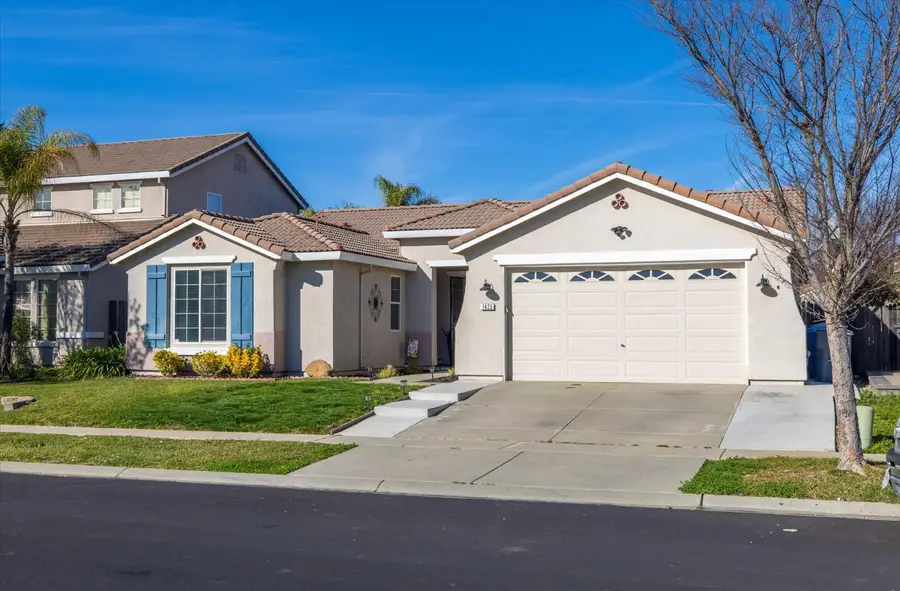 1425 Table Mountain Drive, Plumas Lake, CA 95961 - #2