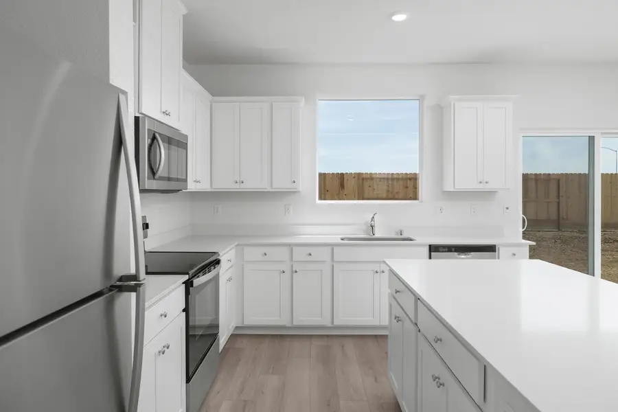 820 Helmsley Lane, Patterson, CA 95363 - #3